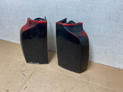 2005 to 2007 Volvo Xc70 V70 Left+Right set Tail Lights Oem R7736 PS1
