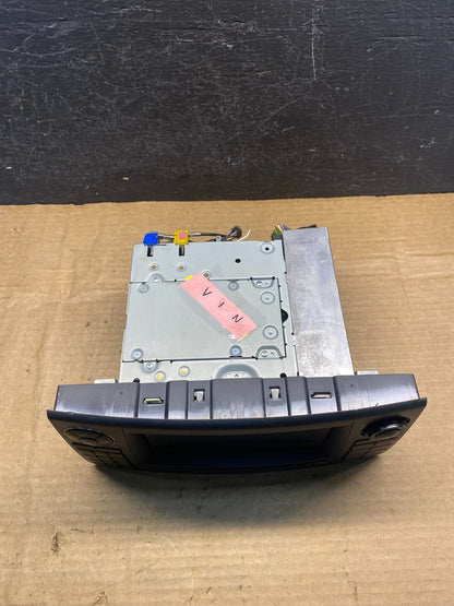 2009 to 2012 Mercedes ML350 GL450 Radio Navigation Screen Display AD9833 DG4