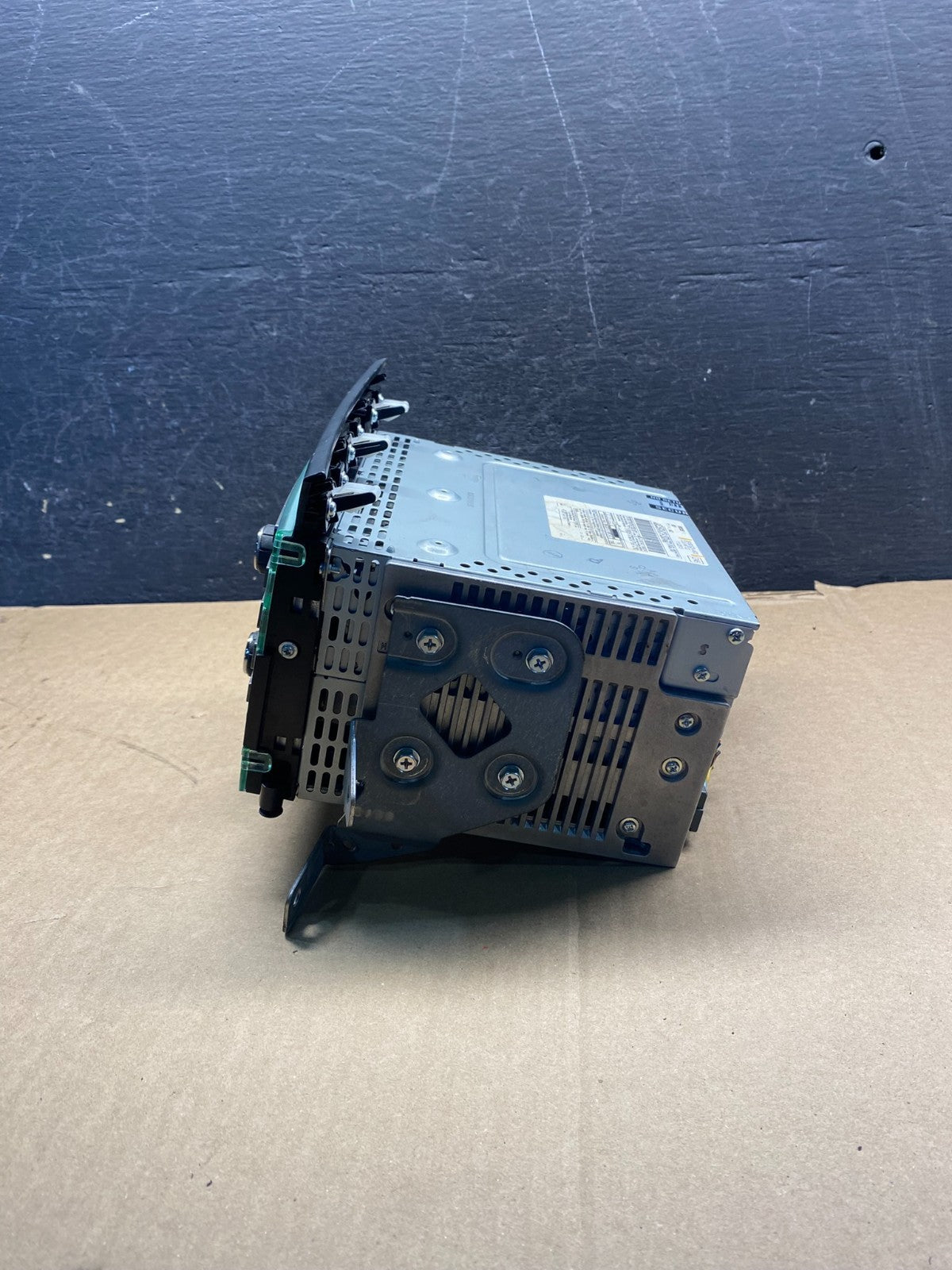 2013 to 2017 Chevrolet Traverse Am Fm Cd Player Radio Screen Display af8937 DG1