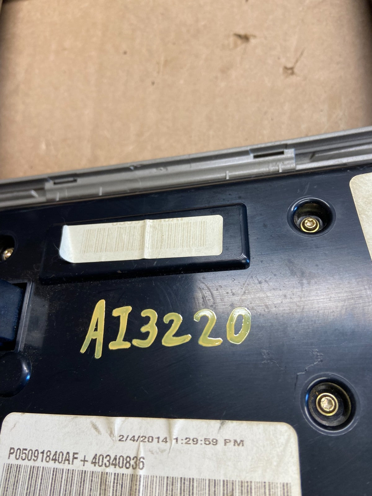2014-2015 Jeep Grand Cherokee Center Radio Climate Control Bezel Vent AI3220 DG6