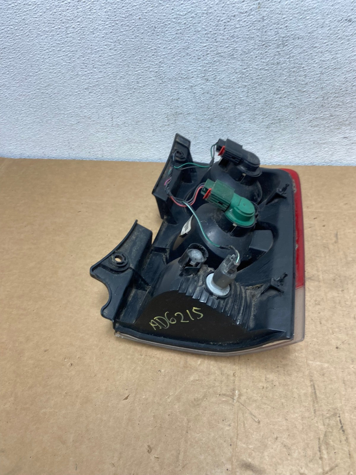 2005 to 2015 Nissan Armada Left Driver Lh Side Tail Light AD6215 LK5