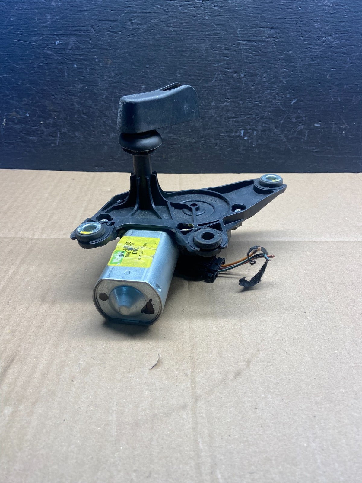 2006-2013 Mercedes GL450 ML350 Rear Glass Windshield Wiper Motor AD1837 DG1