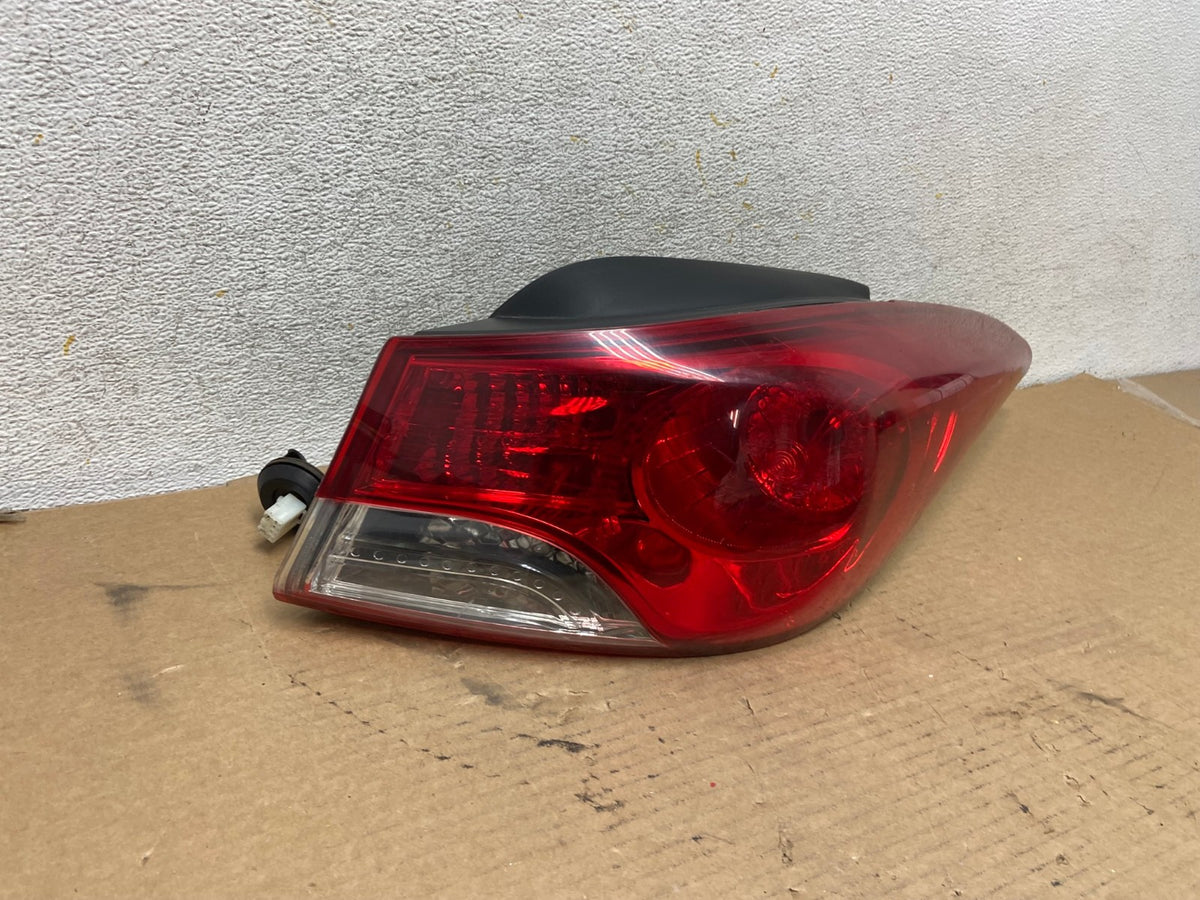 2011 2012 2013 Hyundai Elantra Sedan Right Passenger Tail Light AH4235 LK1