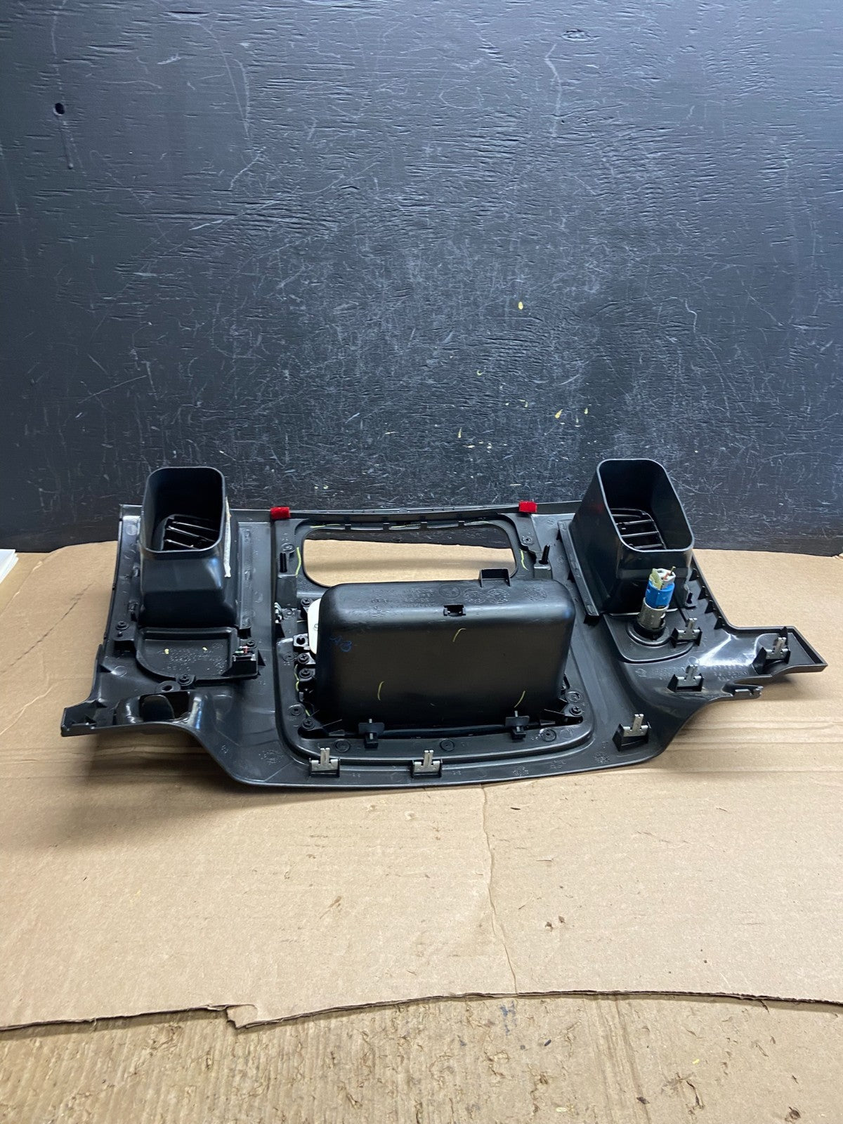 2002 to 2005 Dodge Ram Radio Climate Control Dash Air Vent Bezel Trim AF1853 DG3