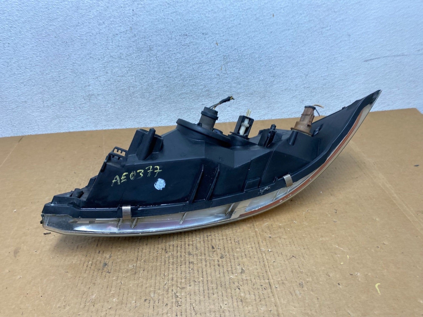 1999 to 2003 Ford Windstar Right Passenger RH Halogen Headlight AE0377 DW6