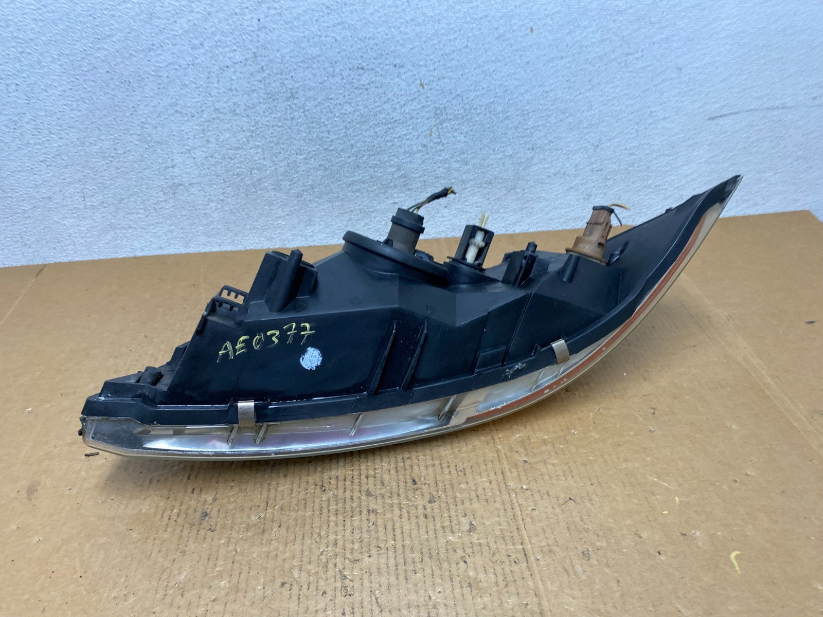 1999 to 2003 Ford Windstar Right Passenger RH Halogen Headlight AE0377 DW6