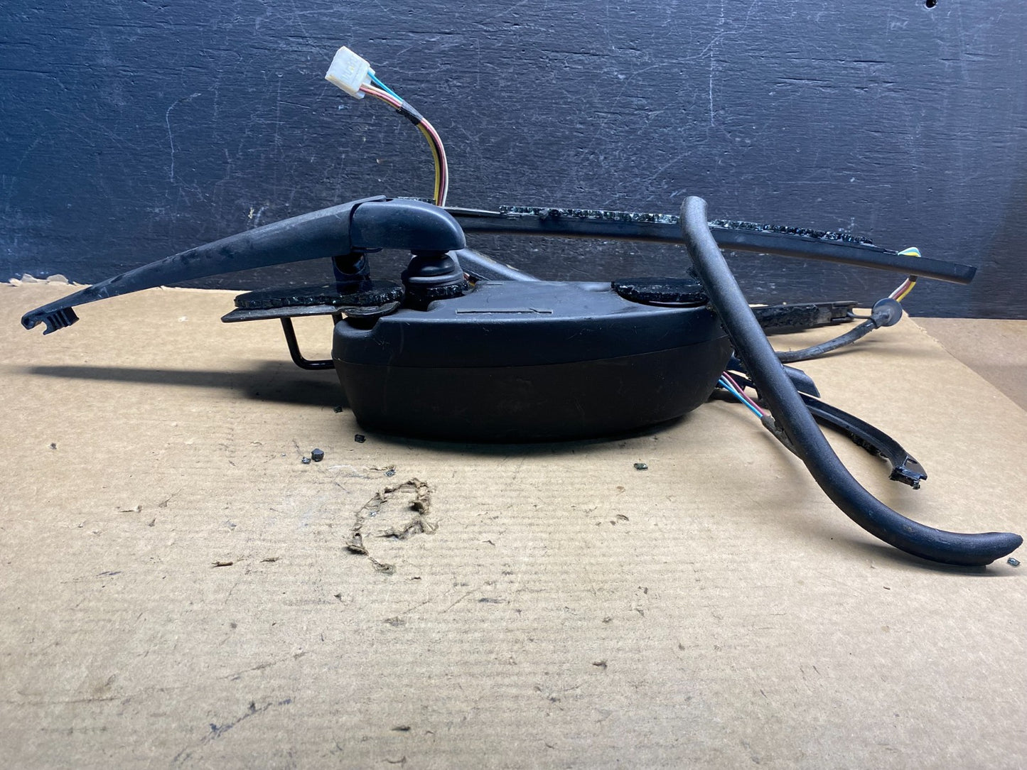 2011-2013 Jeep Grand Cherokee Tailgate Back Door Rear Wiper Motor Wiper ae00233