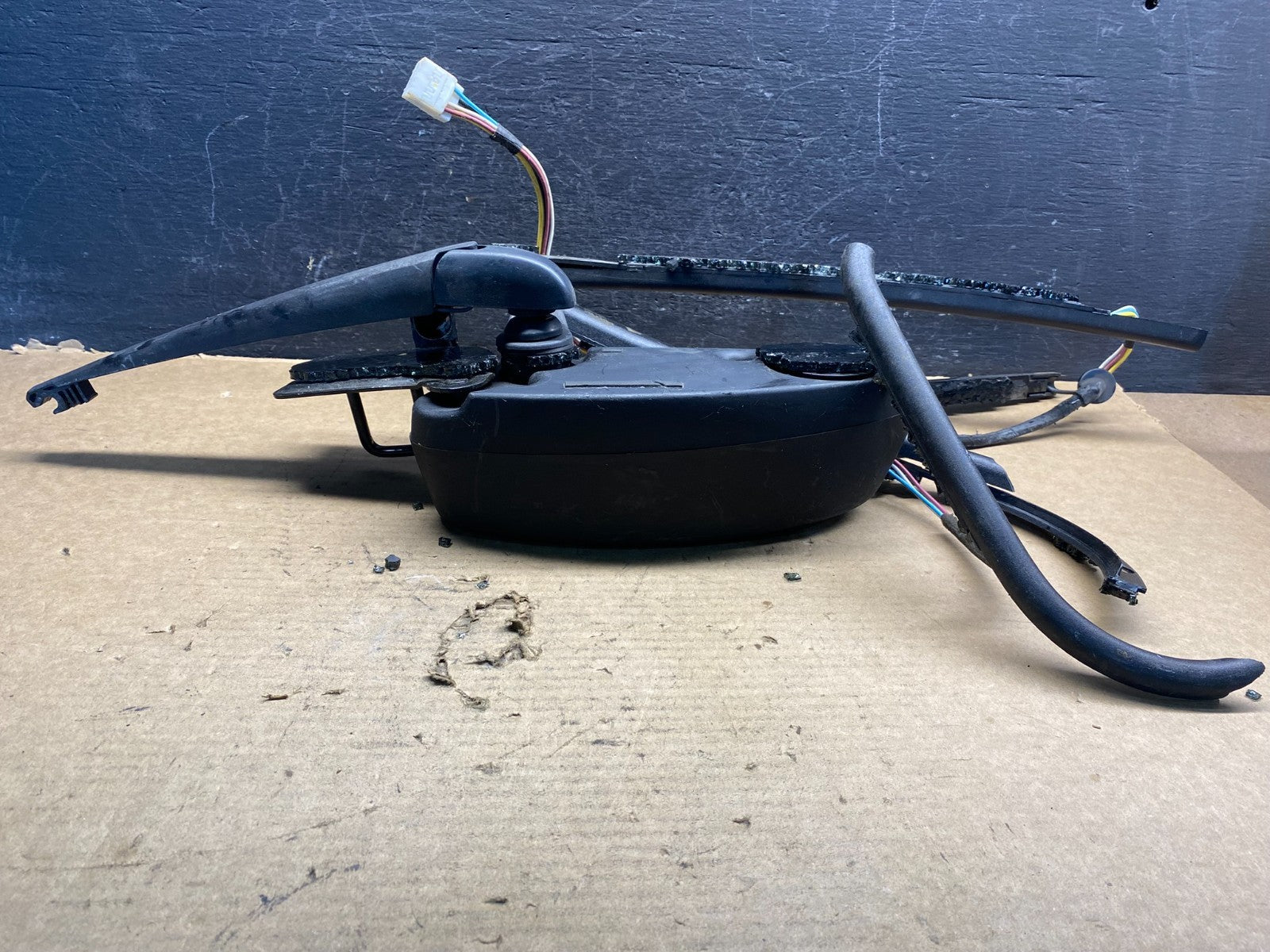 2011-2013 Jeep Grand Cherokee Tailgate Back Door Rear Wiper Motor Wiper ae00233