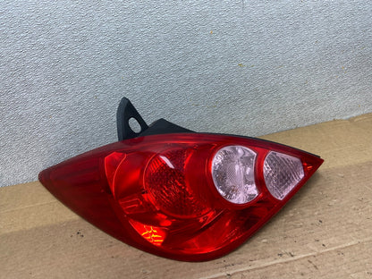 2007 - 2012 Nissan Versa Hatchback Left Driver Side Lh Tail Light Oem AB5204 LK0
