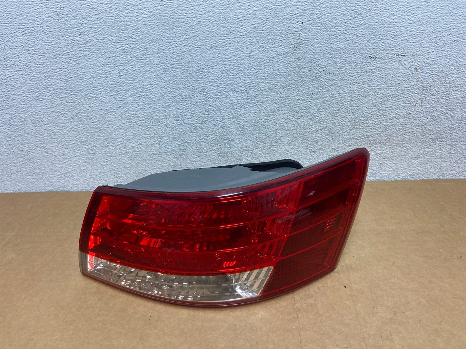2006 2007 2008 Hyundai Sonata Right Passenger Rh Side Tail Light AD4427 LK0
