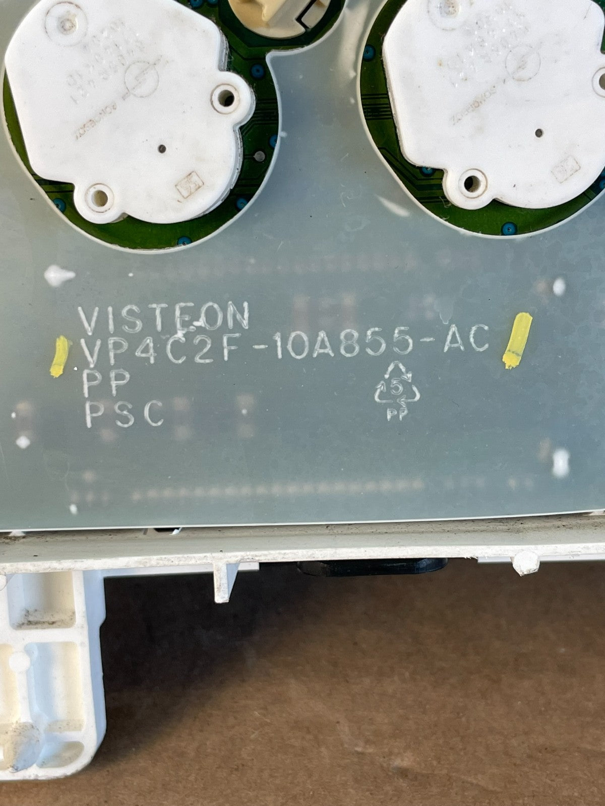 2006 Ford E350 Gauge Speedometer Cluster AG1034 DG8