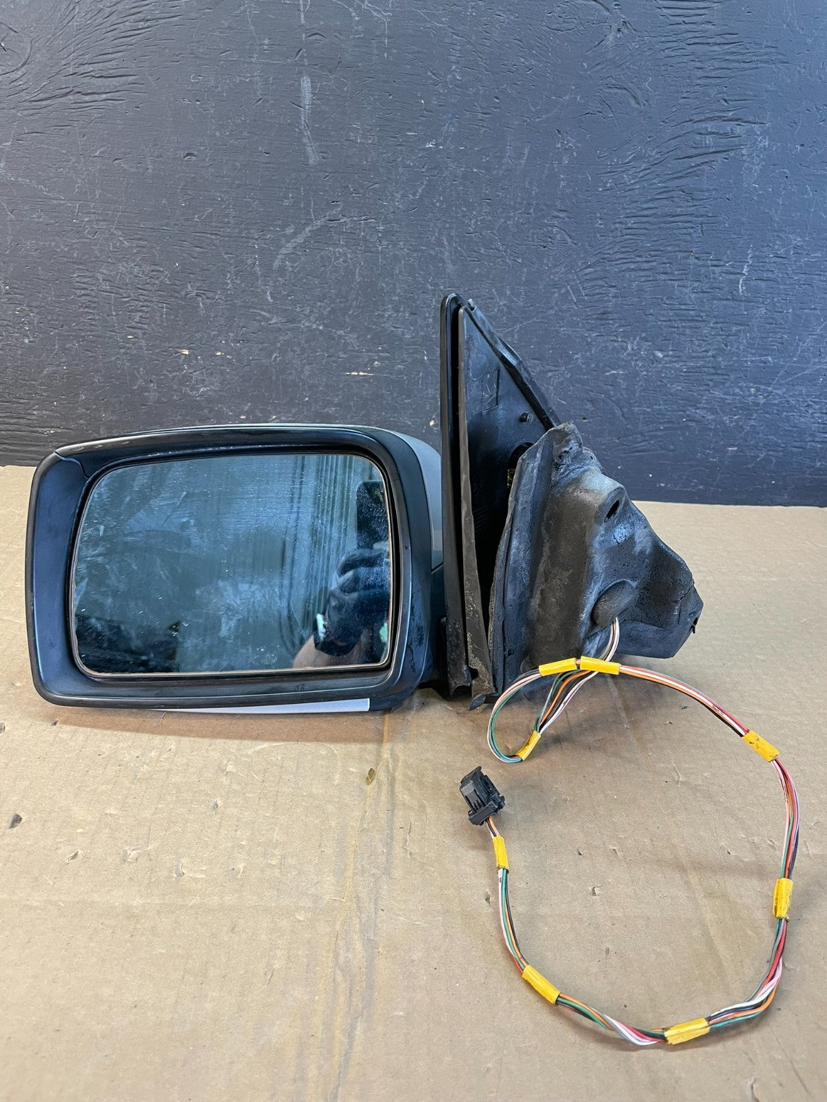 2000 to 2006 BMW X5 Left Driver LH Side View Door Mirror AC97819
