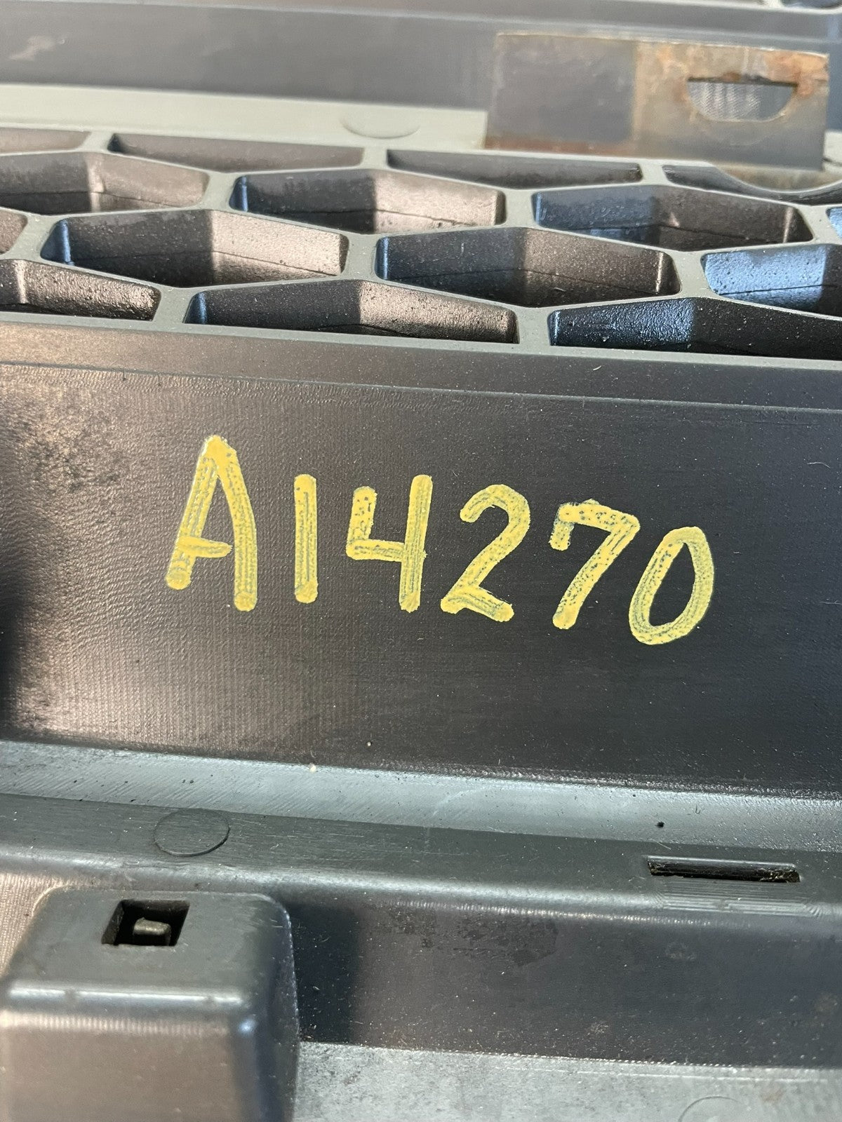 2003 2004 2005 Honda Pilot Front Upper Grill Grille ai4270 DG5