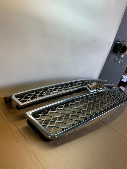 2007 to 2014 Chevrolet Tahoe Suburban Lower Upper Grill Grille Set AH6049 DG2