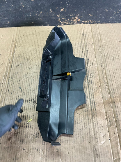2008 to 2008 Audi  A6 3.2L Engine Motor Cover Oem s6051 DG6