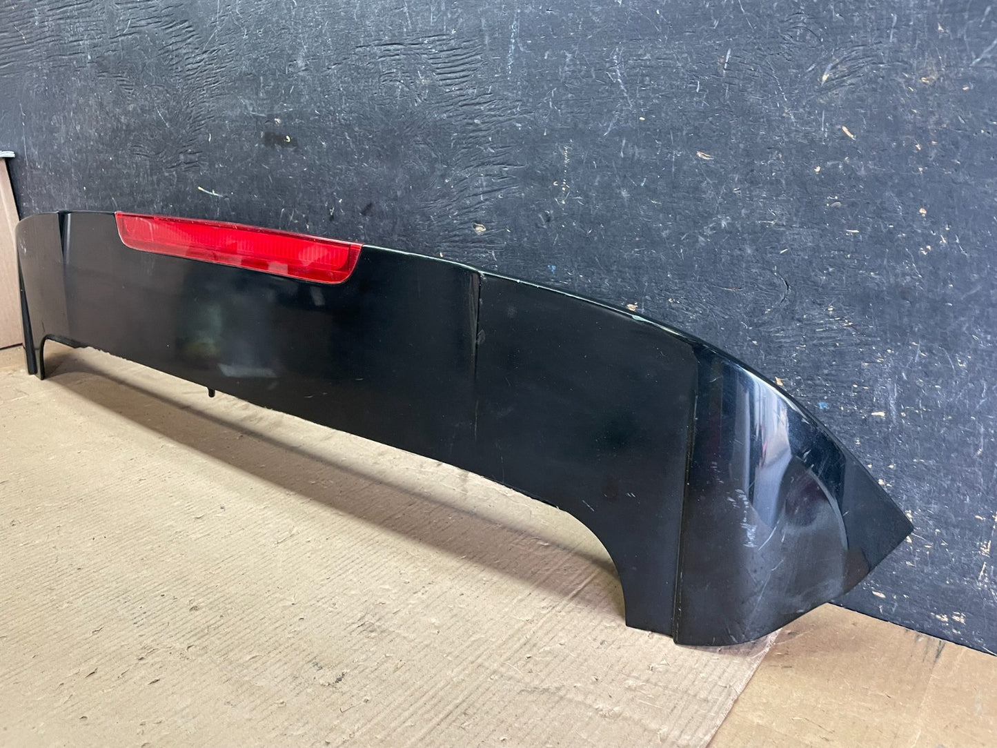 2016 to 2020 Kia Sorento Rear Spoiler Wing Brake Light OEM  AA2168 DG2
