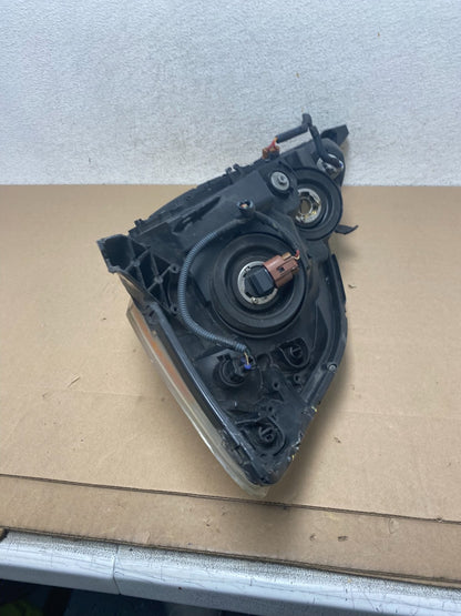 2006 to 2010 Toyota Sienna Right Passenger Rh Side Headlight Halogen AG5714 DW9
