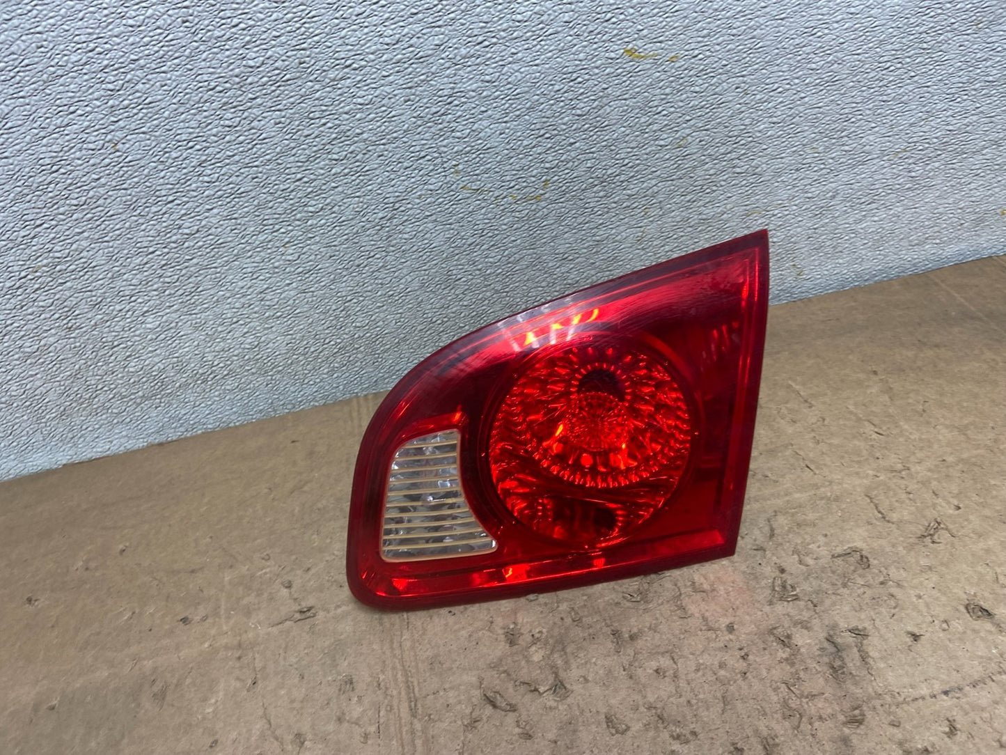 2007 2008 2009 Hyundai Santa Fe Right Passenger Tail Light Inner Oem Y8310 DW0
