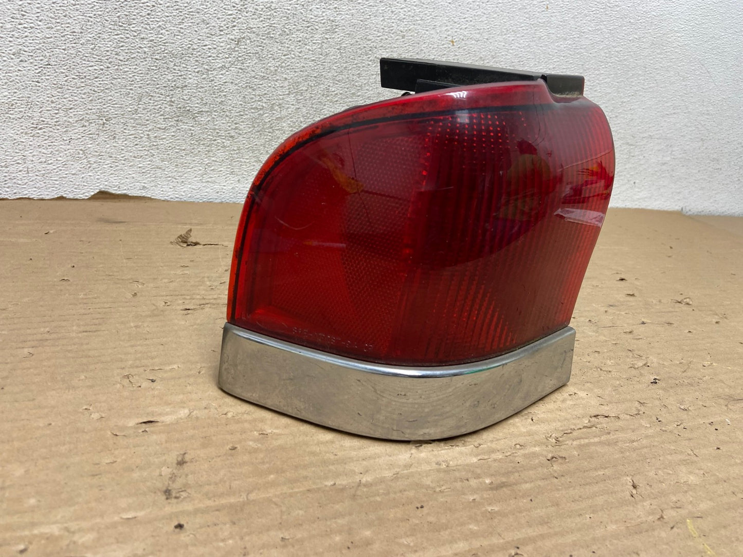 1994 - 1997 Ford Cougar Left Driver LH Side Tail Light AG8287 LK1