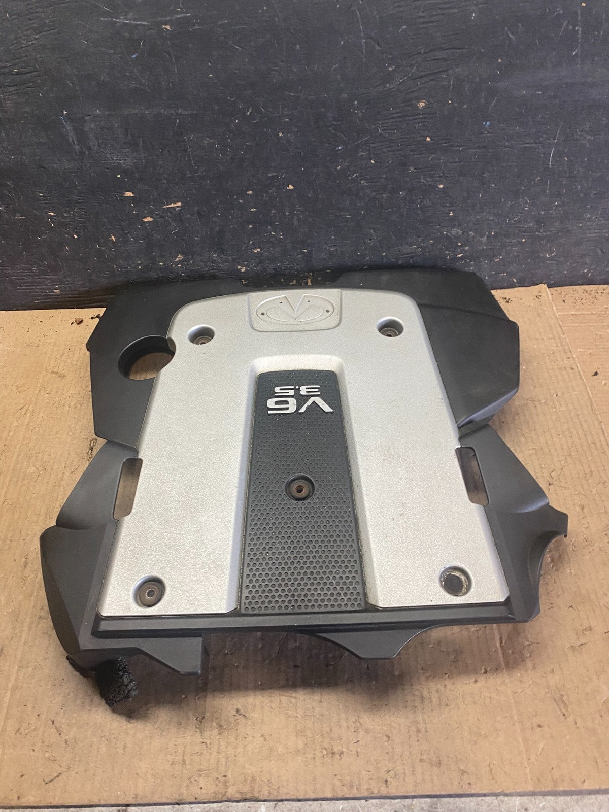 2007 to 2008  Infiniti G35 M35 EX35  Engine Cover Motor Shield Q5922 DG1
