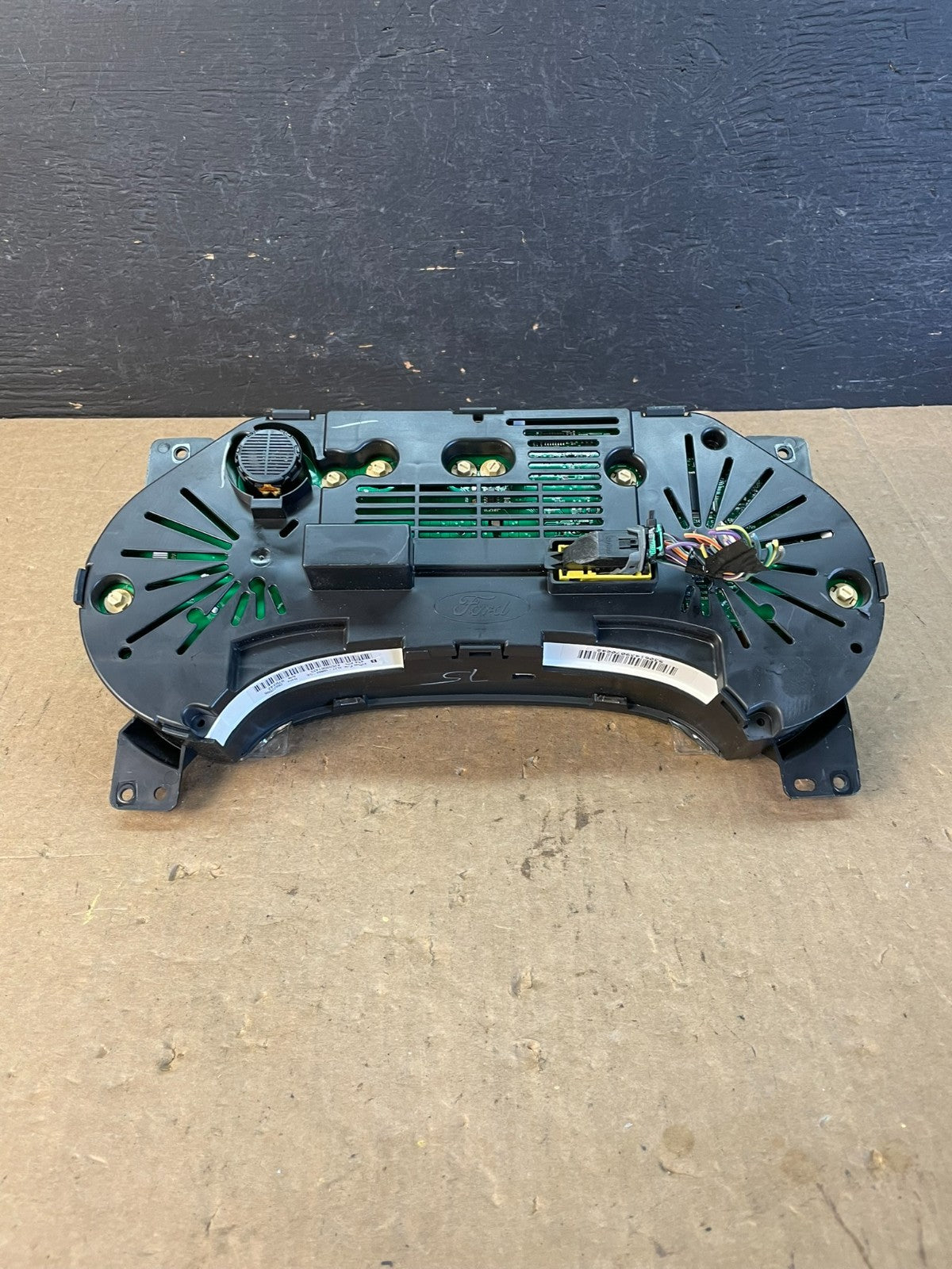2006 Ford Explorer Speedometer Cluster Gauge AD0401 DG6