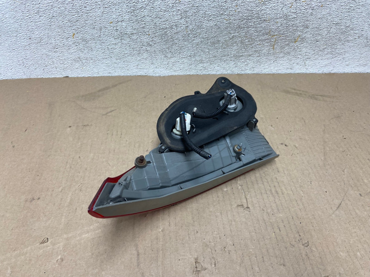 2009 to 2012 Toyota Venza Right Passenger RH Side Inner Tail Light AH6779 LK4