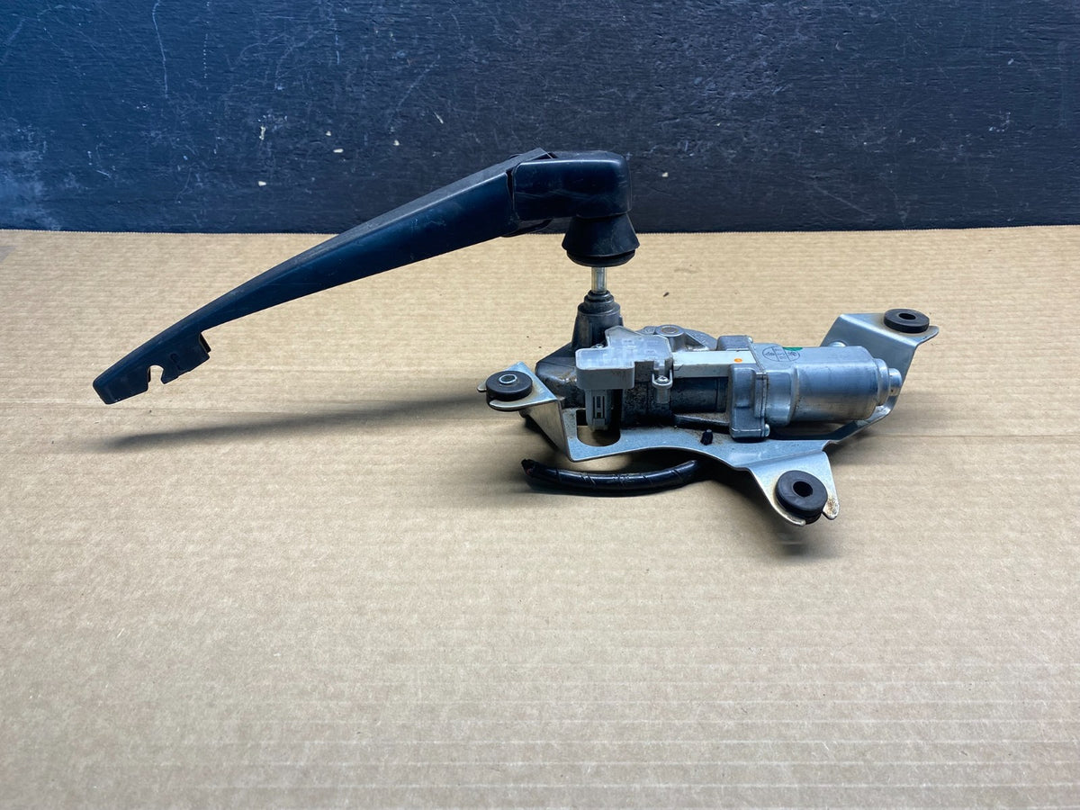 2011 to 2017 Nissan Quest Rear Wiper Motor AF67161