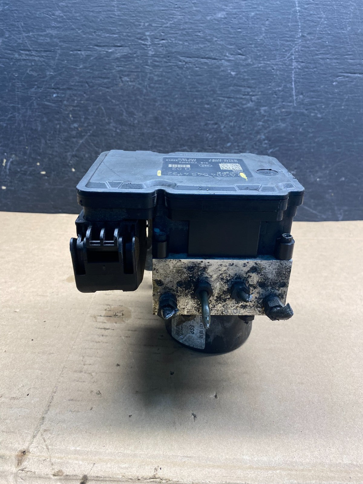 2008 2011 Mercedes W204 C300 ABS Anti Lock Brake Pump Module AE9994 DG3