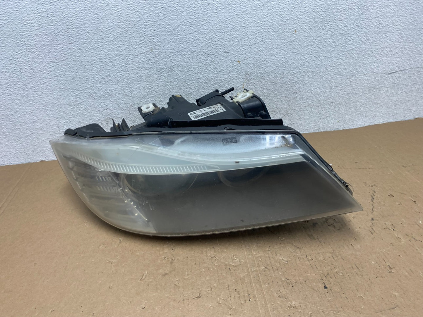 2009-2011 BMW 3 Series 328i 4/D Sedan Headlight Halogen Right Passenger AD80700