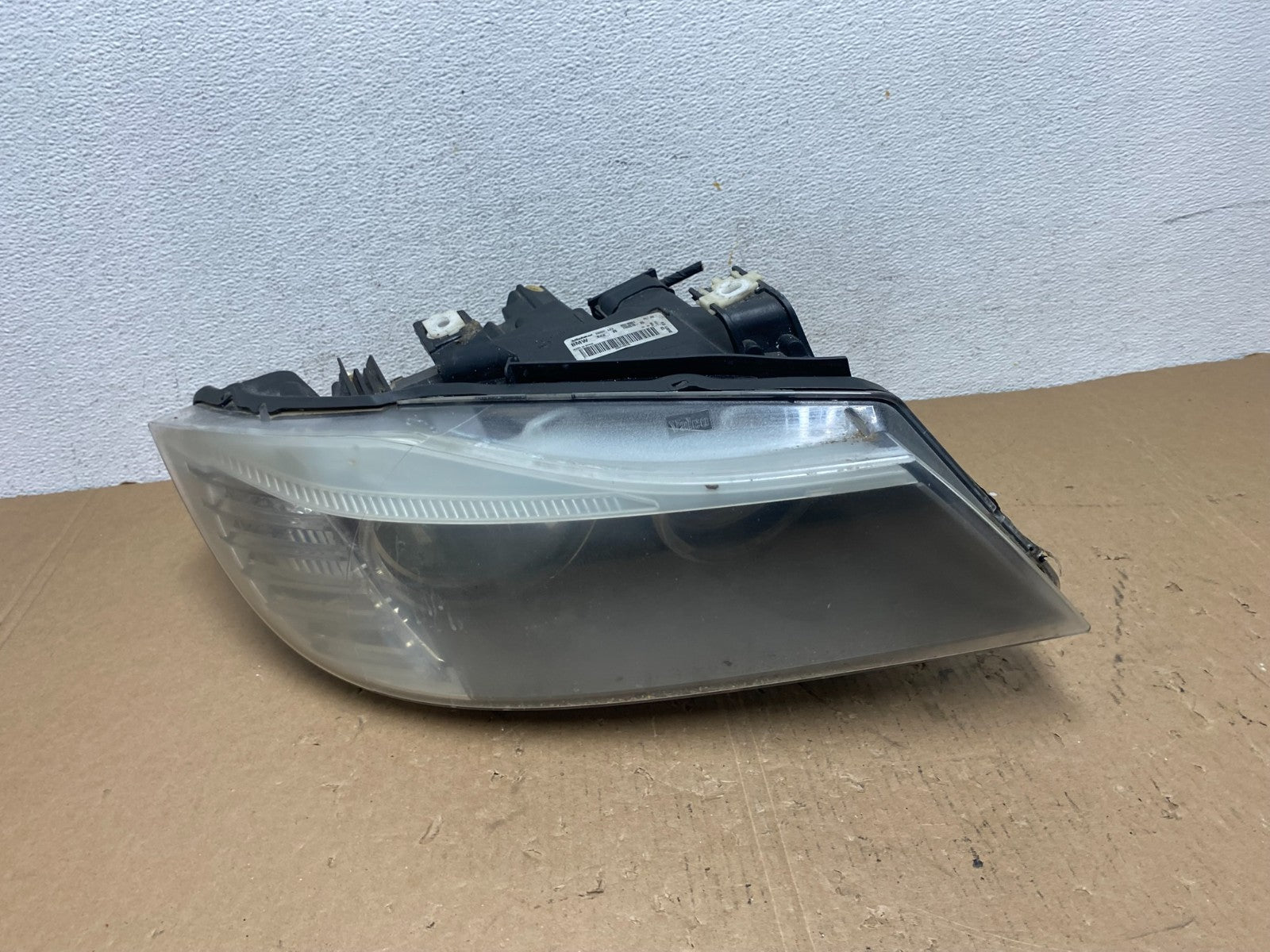 2009-2011 BMW 3 Series 328i 4/D Sedan Headlight Halogen Right Passenger AD80700