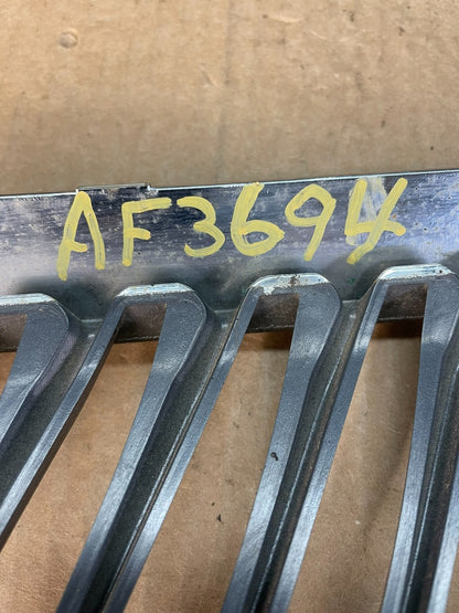 2013 to 2016 Lincoln MKT Right Passenger Side Grille Grill AF3694 DG5