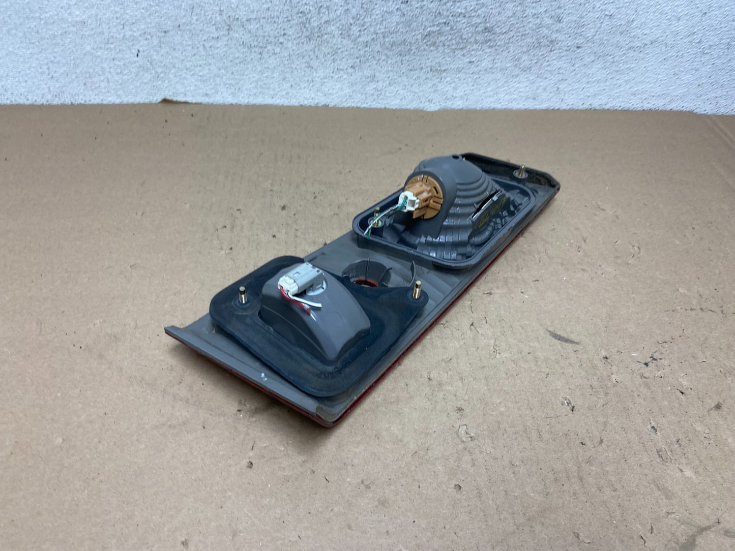 2000-2001 Toyota Camry Tail Light Right Passenger Rh Side Inner AG40974