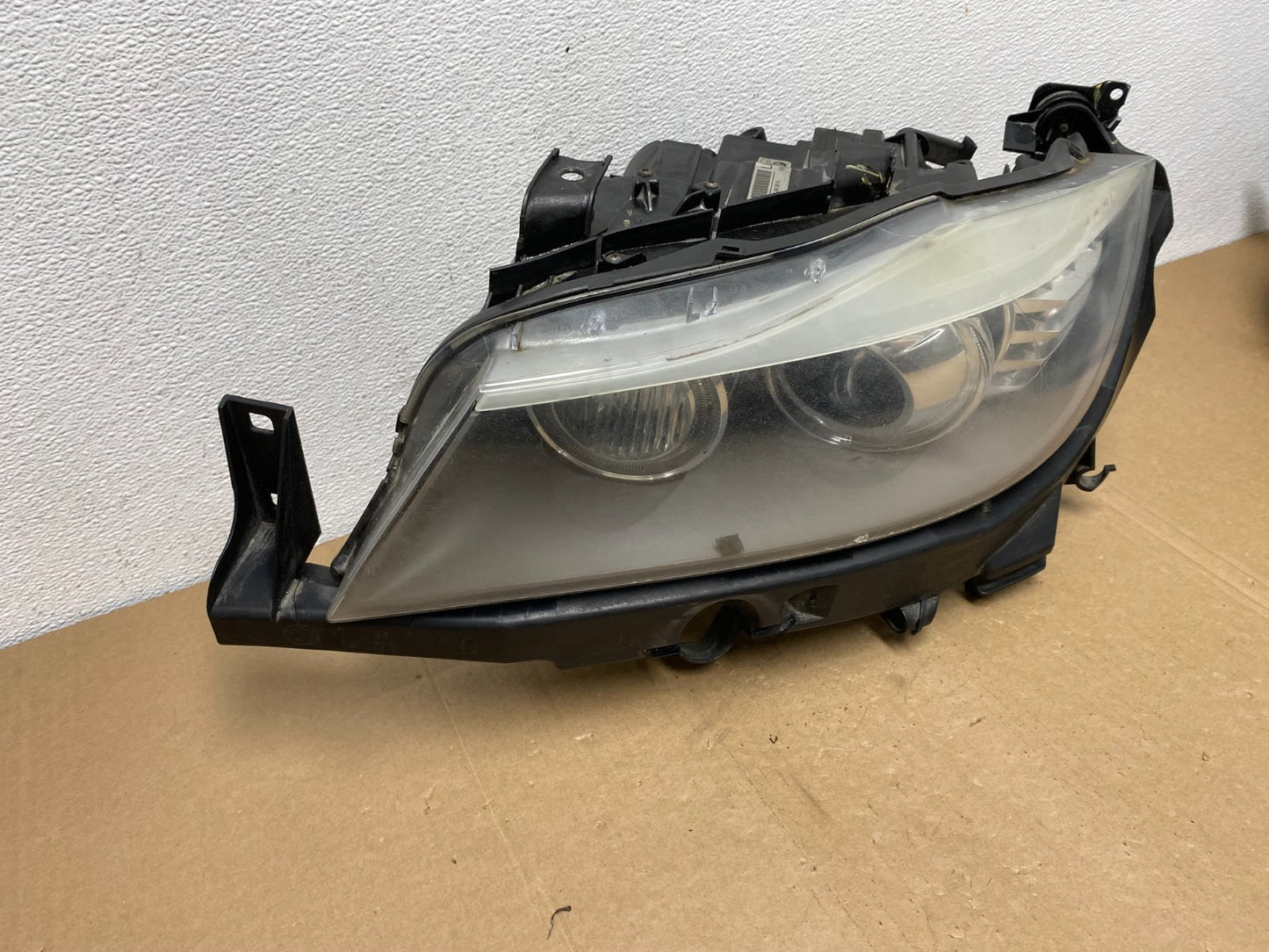 2009-2011 Bmw 3 Series 328i 4/D Sedan Left Driver LH Headlight Xenon AC56232