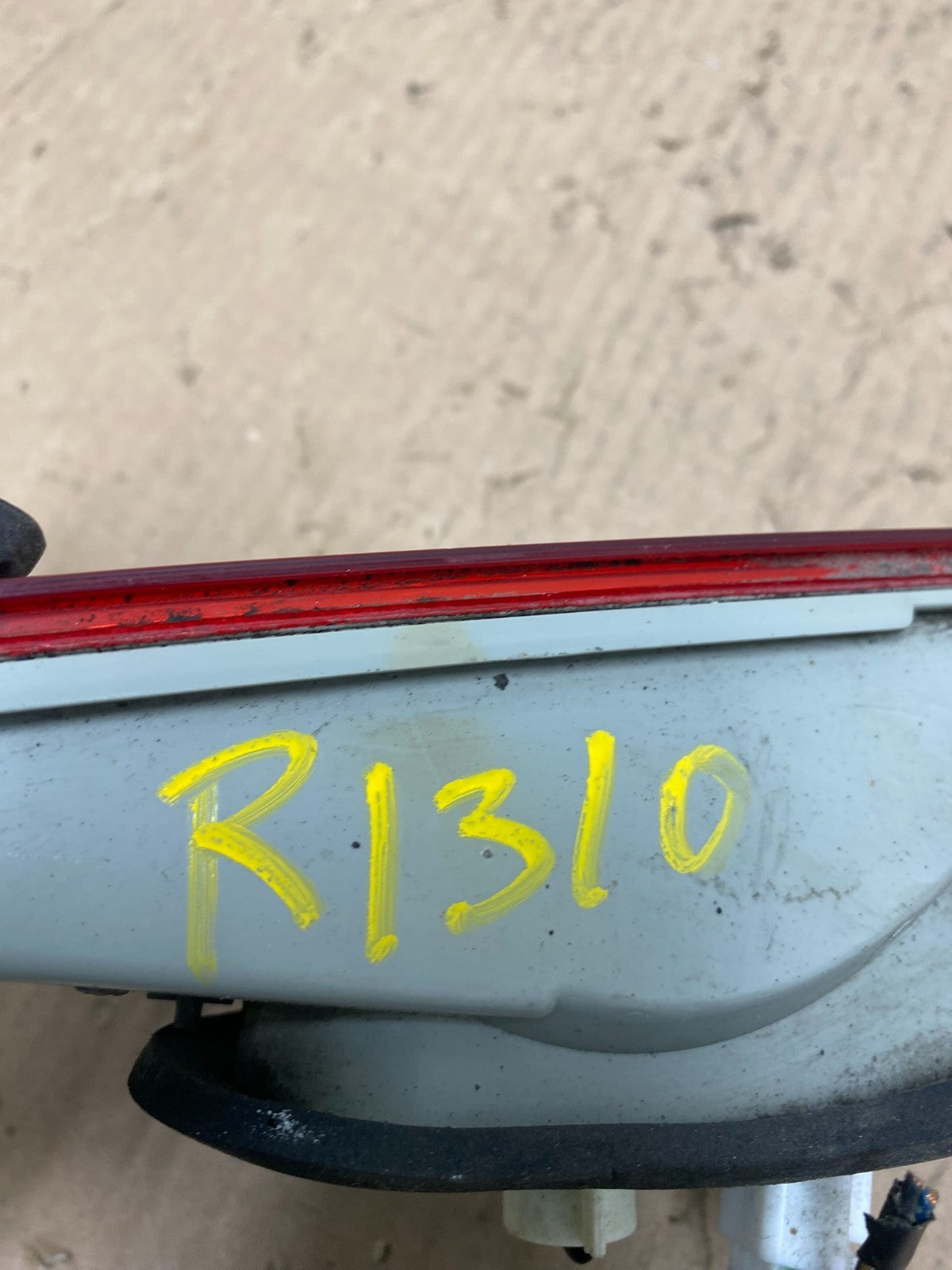 2011 to 2014 Hyundai Sonata Right Passenger Rh Inner Tail Light Oem R1310 DW8