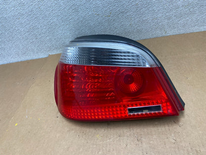 2004 -  2007 BMW 5 Series E60 Left Driver LH Side Tail Light OEM Z6792 DW1
