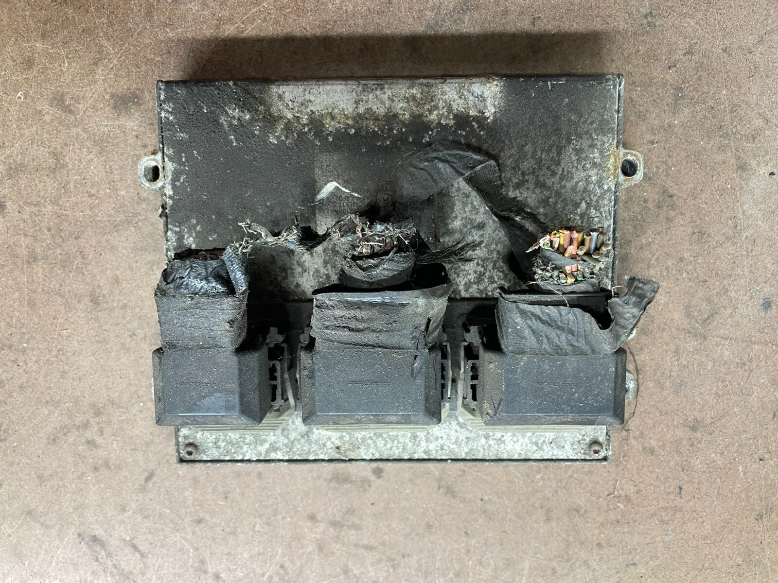 2005 Ford F-Series 4.6L Engine Control Computer Module 5L3A-12A650-AFD L0980 DG0