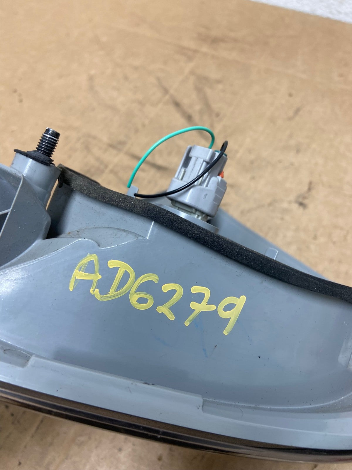 2013 to 2016 Nissan Pathfinder Left Driver Inner Tail light AD6279 LK6