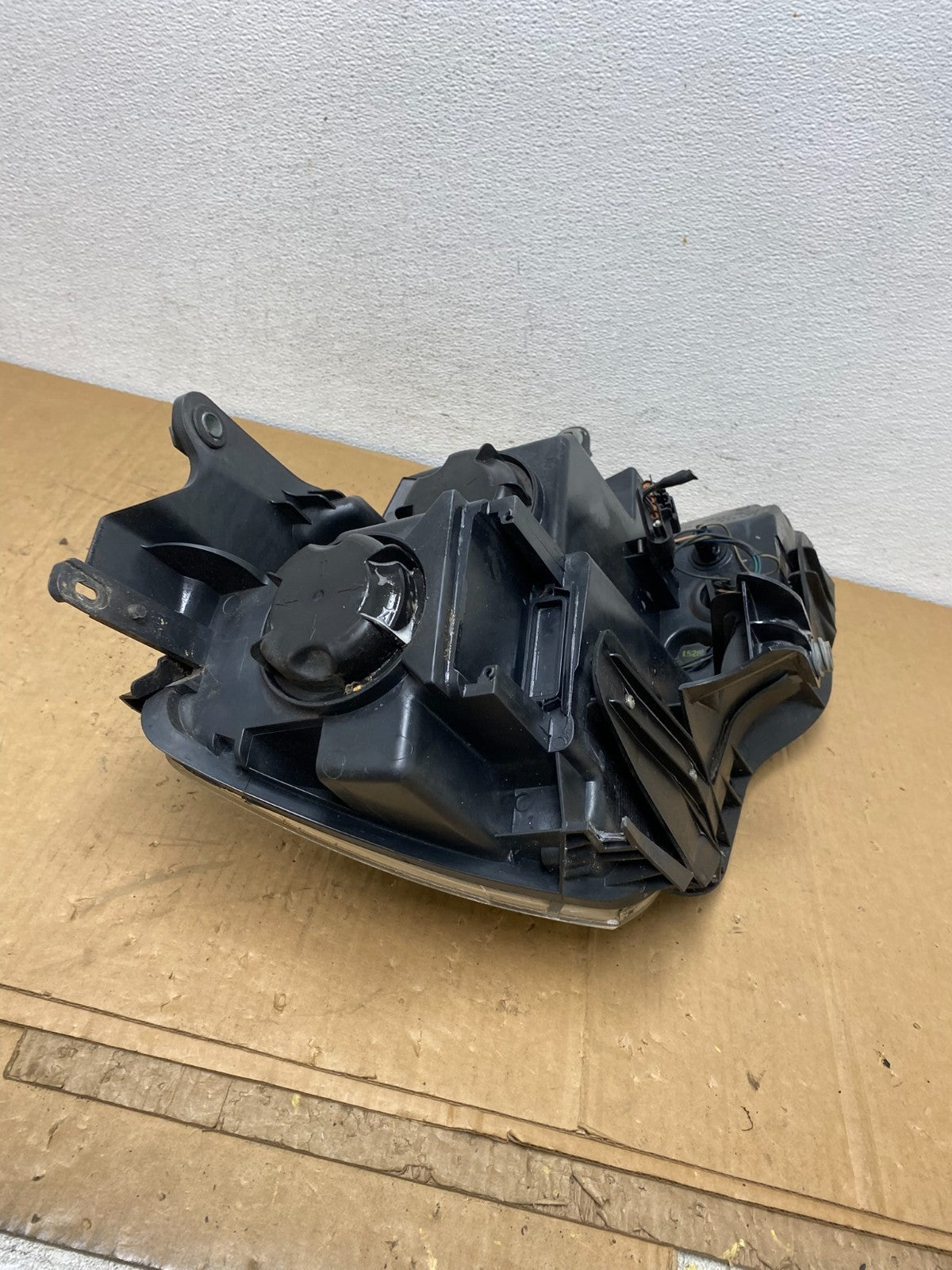2007 to 2012 Gmc Acadia Halogen Headlight Left Driver LH Side AD1206 DW6
