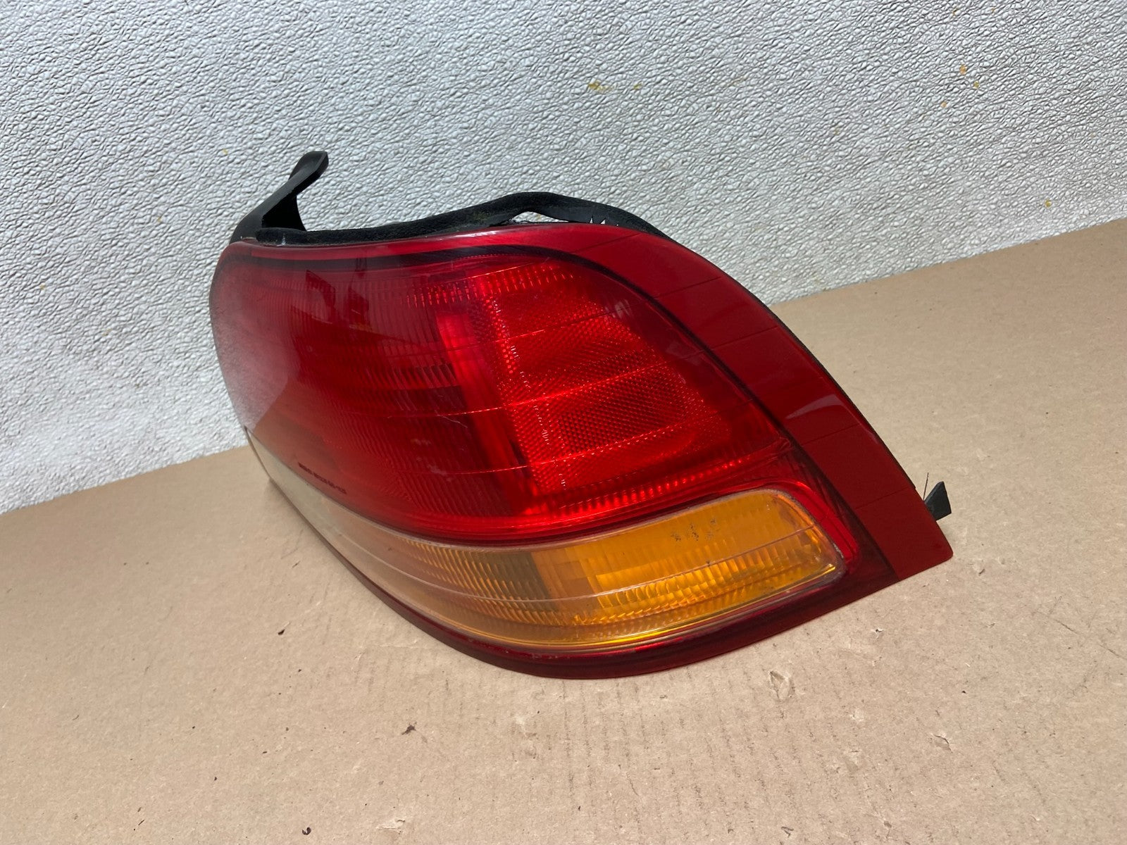 1995 to 1998 Acura TL Right Passenger Rh Side Tail Light Oem AB5008 DG1