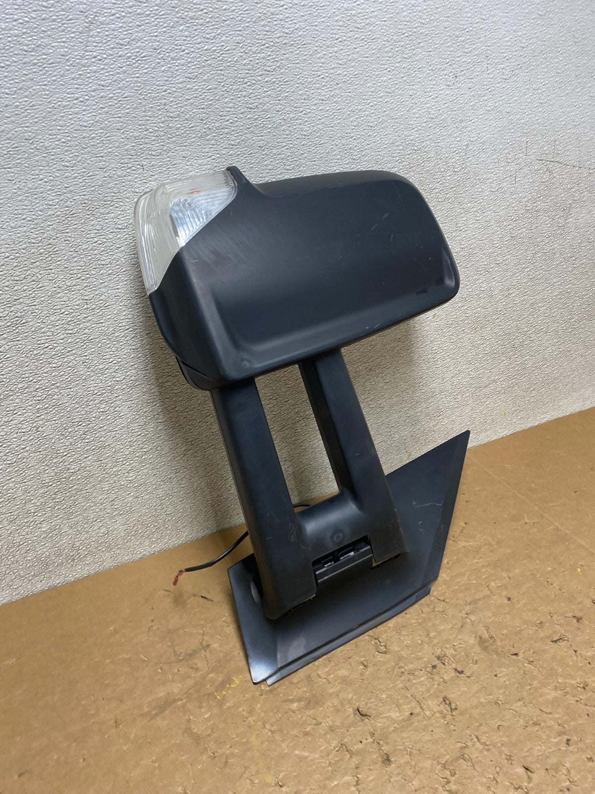 2007 to 2017 Mercedes-Benz Sprinter Right Passenger View Door Mirror OE V6178 DG2
