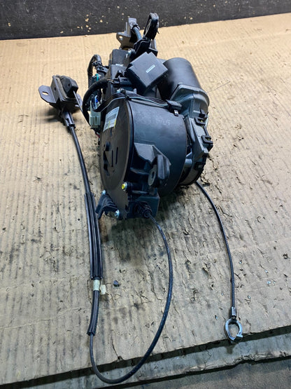 2007-2014 Kia Sedona Left Electric Power Sliding Door Motor Regulator Y1436 DG2