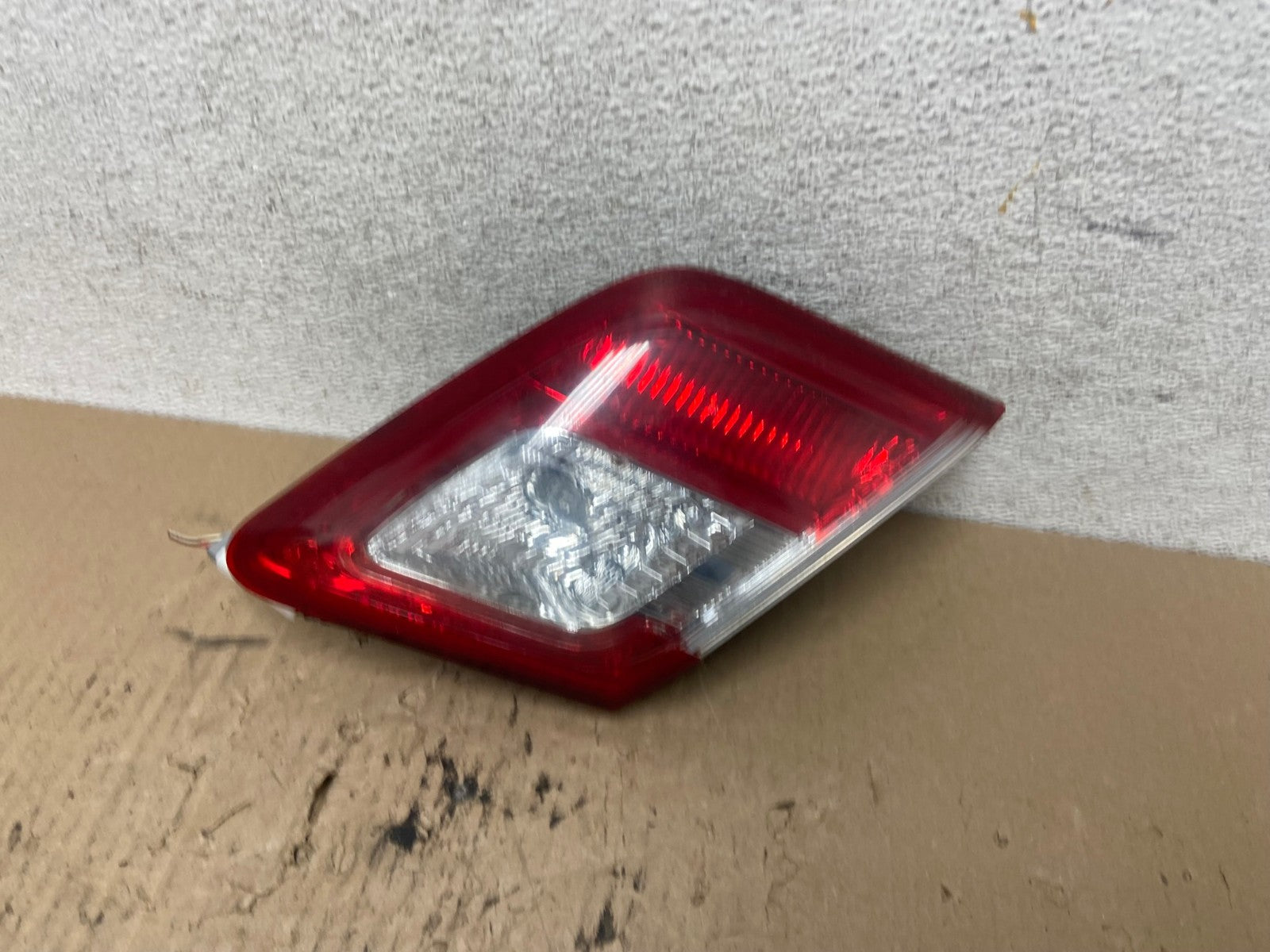 2010 - 2011 Toyota Camry Right Passenger RH Side Inner Tail Light AF7059 LK1
