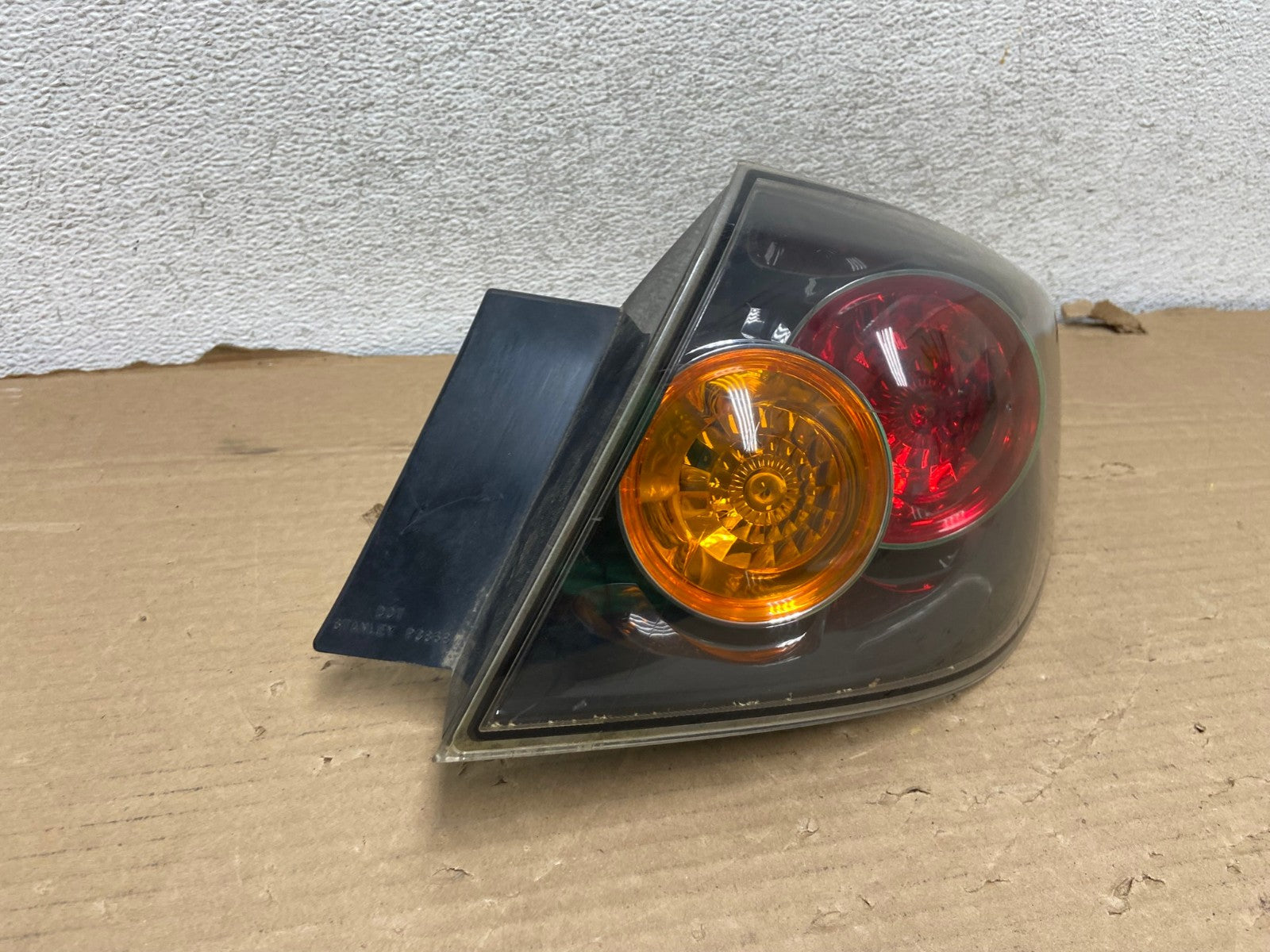2004 2005 2006 Mazda 3 Hatchback Right Passenger Side Tail Light AG8175 LK1