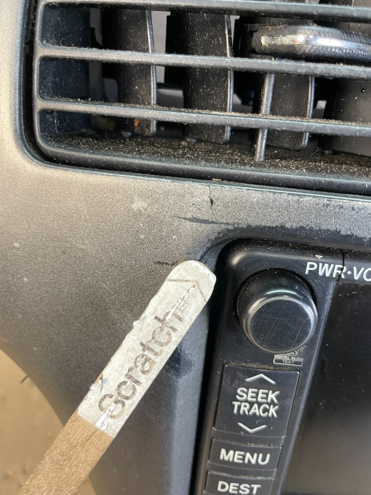 2004 to 2006 Lexus ES330 Es300 Radio Screen Receiver CD Air Vent AD5925 DW3