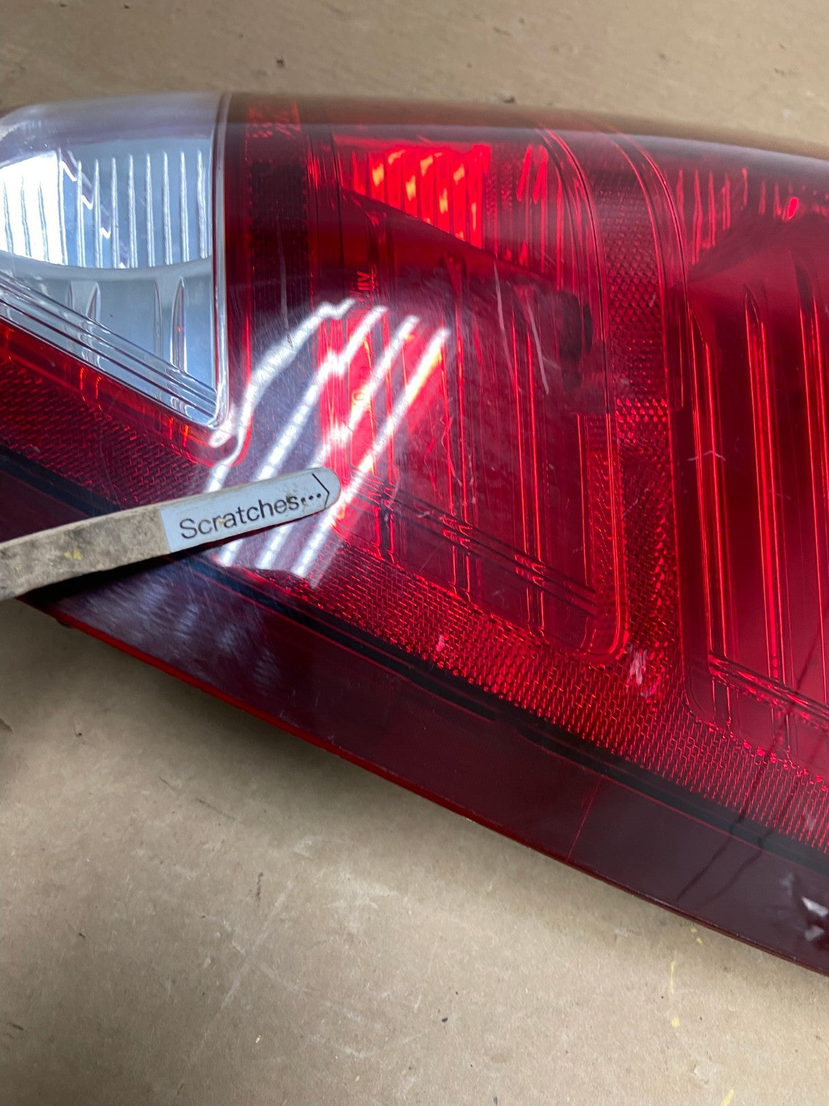 2007 to 2010 Jeep Grand Cherokee Right Passenger Tail Light AD3906 LK3