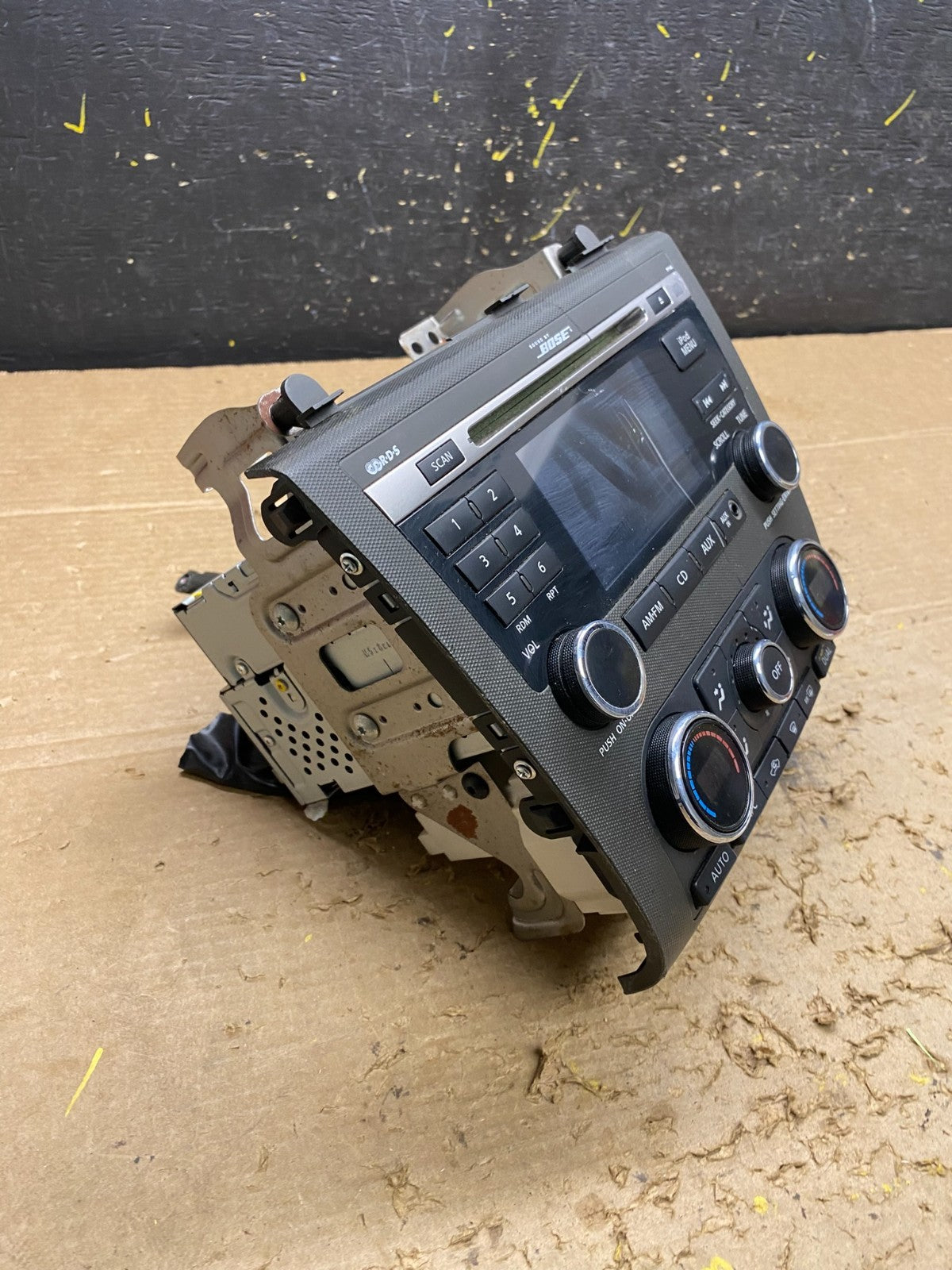 2010 to 2012 Nissan Altima Radio Cd Mp3 Player AUX Climate Control X1543 DG2