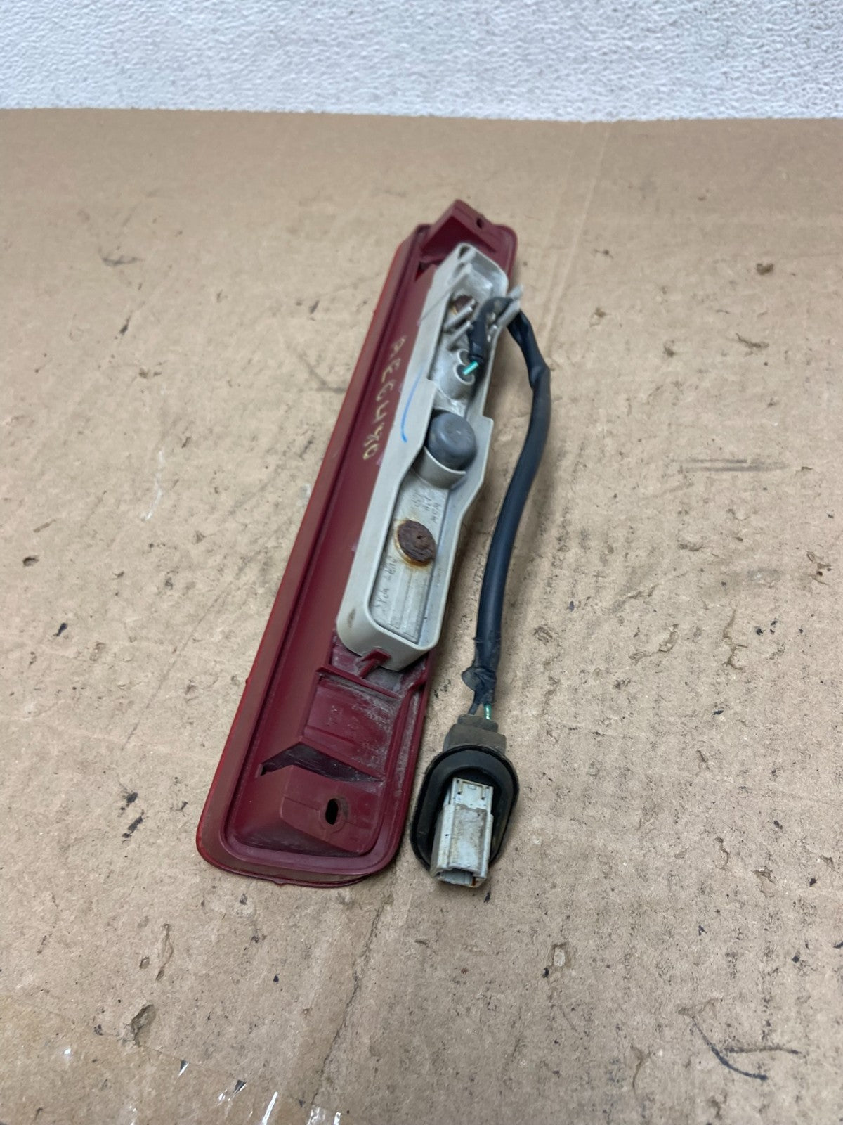 2009 to 2015 Honda Pilot High Mounted 3rd Third Stop Brake Light Lamp AE6480 DG6