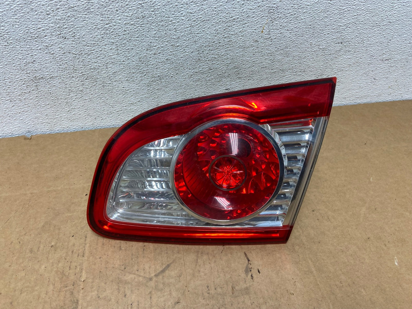 2010 2011 2012 Hyundai Santa Fe Right Passenger RH Tail Light Inner AD54730