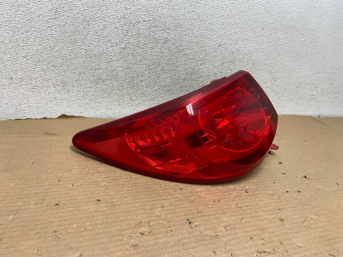 2009 2010 2011 2012 Chevrolet Traverse Left Driver LH Tail Light AG8195 LK1