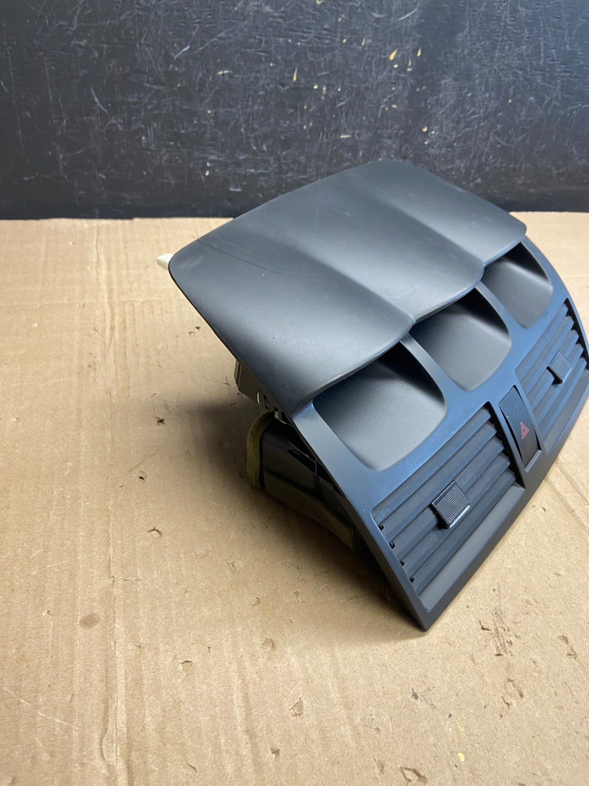 2004-2008 Toyota Solara Center Dash Vent Air Vent Trim Bezel Clock Info AD72192